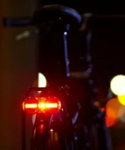 B&M Busch & Müller - Toplight Flat S - Feu Arrière Pour Vélo électrique 321/5ASDC0211 - 321/8ASDC0211 -Vélos électriques Soldes 2022 busch muller toplight flat s feu arriere pour velo electrique e 1422uxzYMEIytVJv5 3840x2160