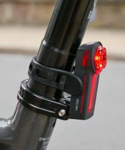 Trelock - Set D'éclairage Avant/arrière LS 660 I-GO Vision Lite / LS 740 I-GO -Vélos électriques Soldes 2022 trelock set eclairage ls 660 ls 740 i go 5 3840x2160 scaled