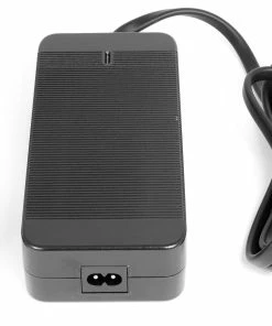 Yamaha EBike - Chargeur Pour Batterie Intube 630 Wh -Vélos électriques Soldes 2022 yamaha chargeur batterie 630 wh 2 3840x2160 scaled