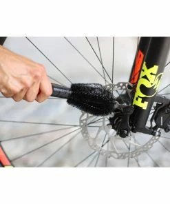 Zefal - Set De 3 Brosses Pour Nettoyage Vélo -Vélos électriques Soldes 2022 zefal set brosses nettoyage velo detail 5 3840x2160